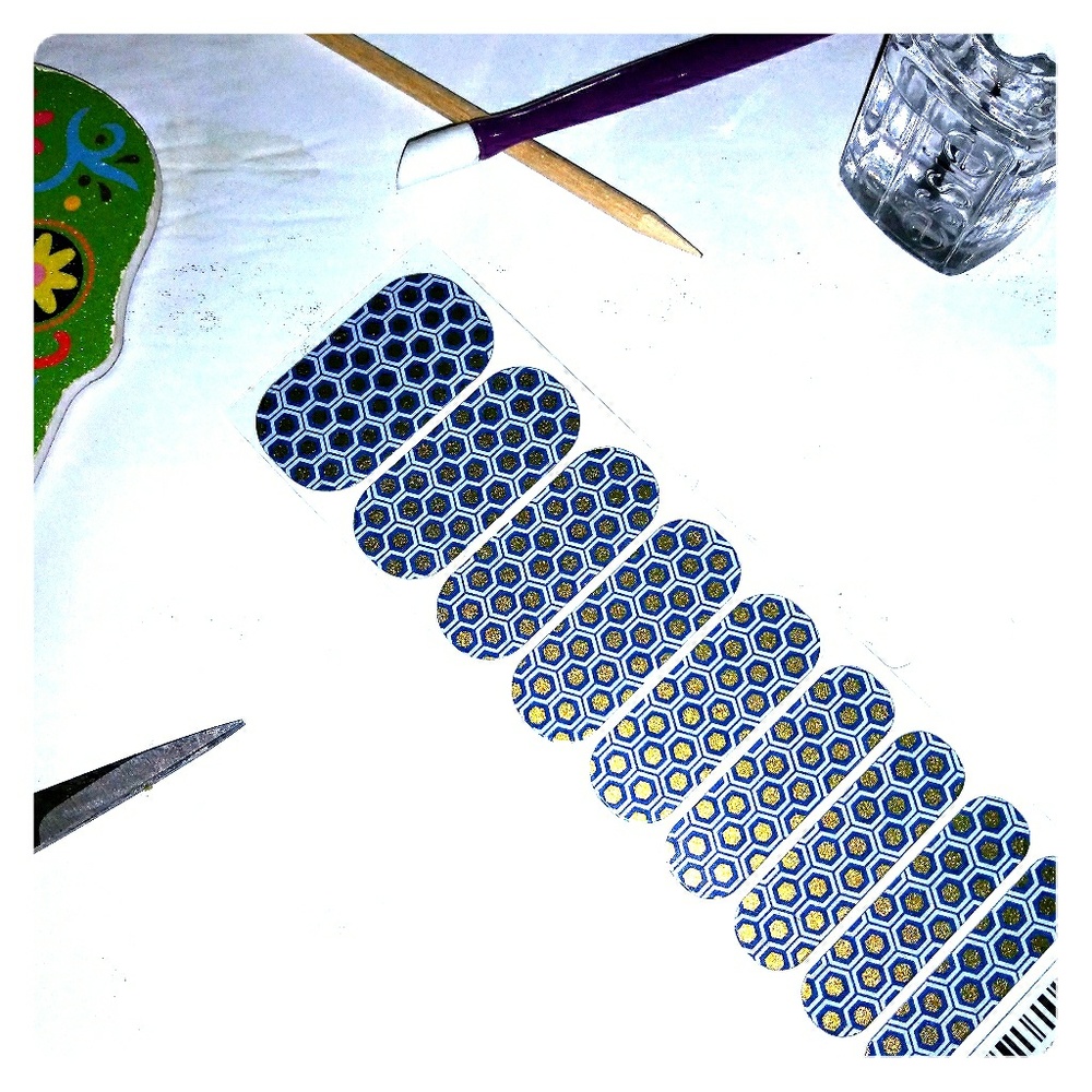 Jamberry nail wraps Queen Bee 🐝